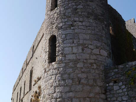 Hiking The Castle of Tornac