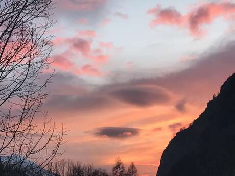 À l’Heure où la Montagne Chuchote : escapade au crépuscule