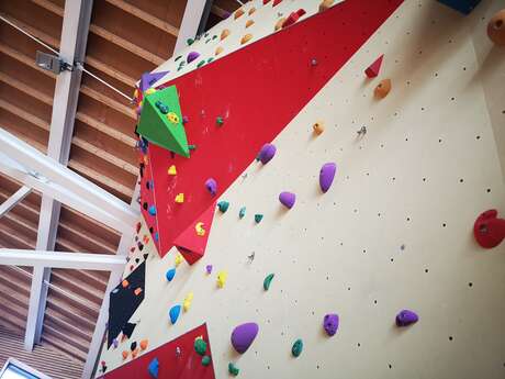 Signal climbing wall Signal climbing wall
