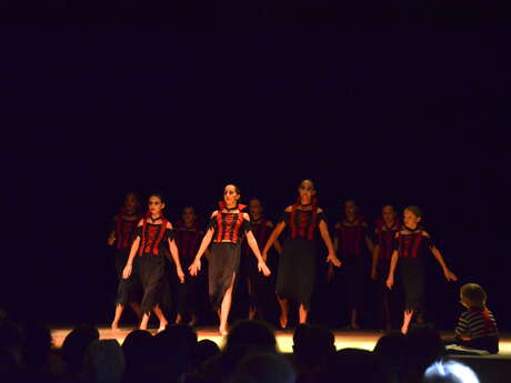 Modern'jazz classes for children/teens/adults in Sainte-Marie and for locals all year round