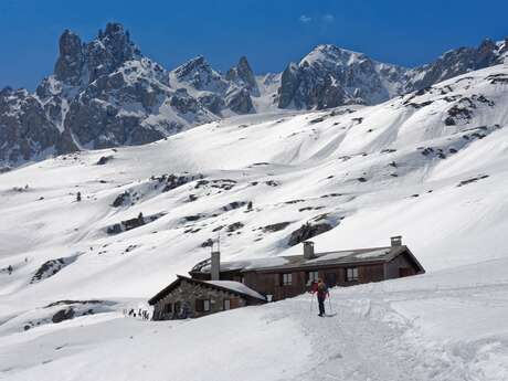 Montée au refuge des Drayères en raquettes