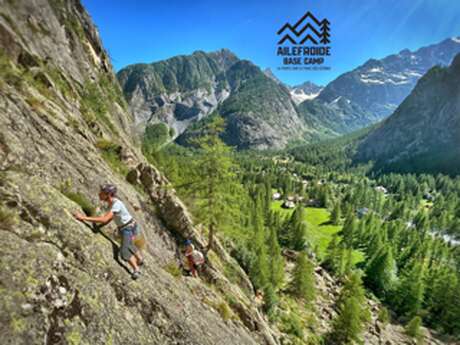 Stage alpinisme autonomie: terrain d'aventure - Bureau des Guides