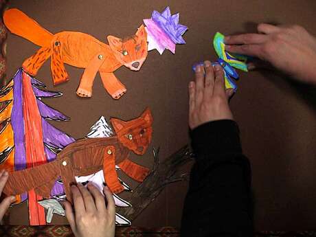 les mercredidis des enfants - Gelenkpuppen und Schmuck aus aller Welt &