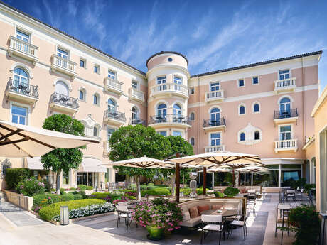 Lounge Bar Gordon Bennett