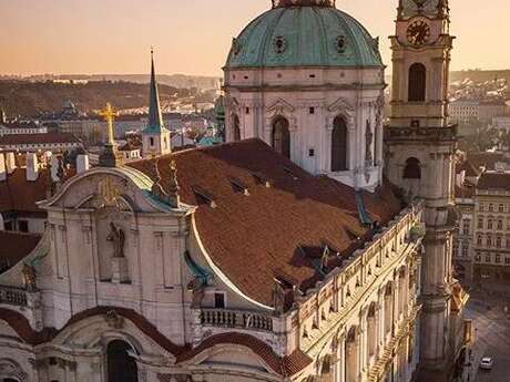 Matinale - Prague et L'Eglise Saint-Nicolas