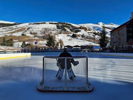 Ice hockey at Les 2 Alpes ice rink
