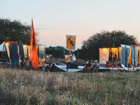 Rendez-vous au manoir de Vaubonnais - L'île sans nom - La Pierre