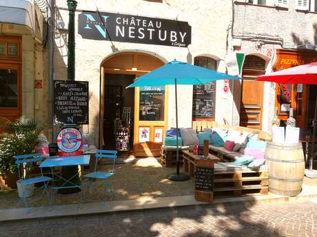 Nestuby Cave & Bar