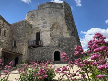 Château médiéval de Simiane-la-Rotonde