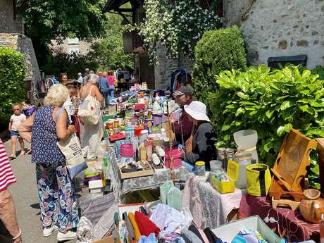 Trödelmarkt in Nernier