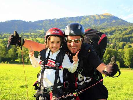 Baptêmes de l'air en parapente : Découvrez la montagne vue d’en haut !