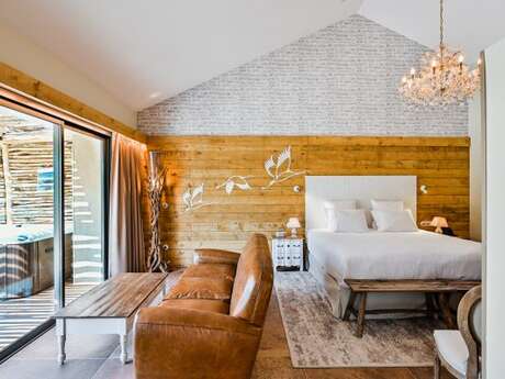 Le Hameau des Pesquiers Ecolodge, Curio Collection by Hilton