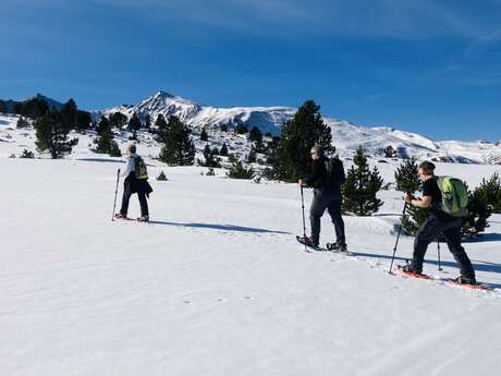 Raquettes à neige panoramiques avec Pyrénées Excursions