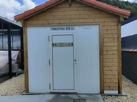 Toilettes zone artisanale la croix Michaud