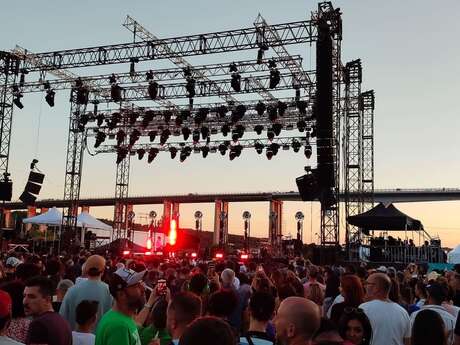 Concert: Styleto + Helena - Martigues Summer Festiv'Halle