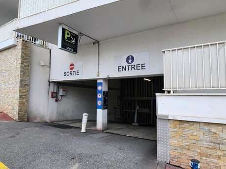 P13 - Parking Cannes Maria