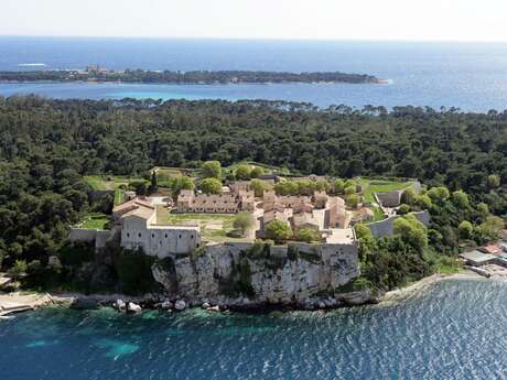 De Cannes à l'ïle Sainte-Marguerite