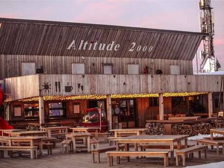 Altitude 2000