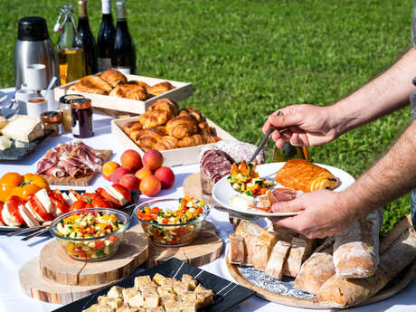 Brunch Vigneron (Domaine Lionel Brenier) Brunch Vigneron (Domaine Lionel Brenier)