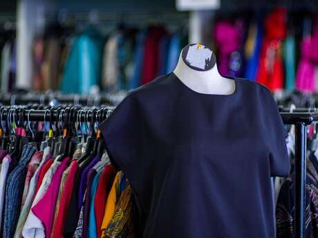 Frip'Mas Market - Marché de noël avec friperie, créations, tattoo, strass dentaire...