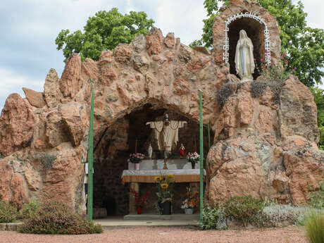 La grotte de Félines