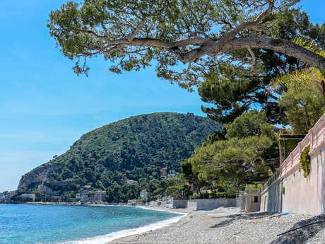 Plage d’Eze et Villa Les Roses