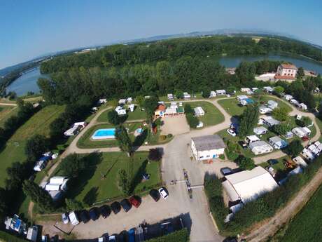 Camping Ô fll de l'eau