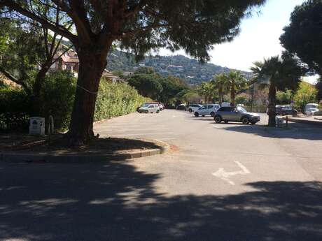 Parking du Marché à Cavalière
