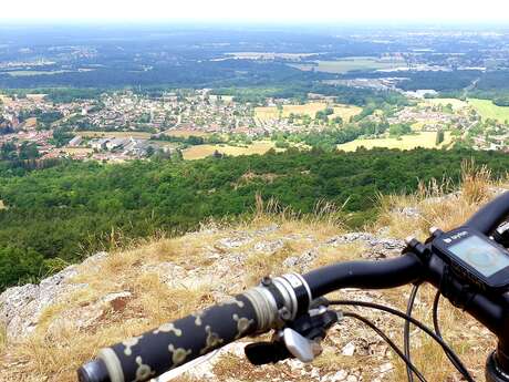 Montée du Mont July depuis Ceyzériat