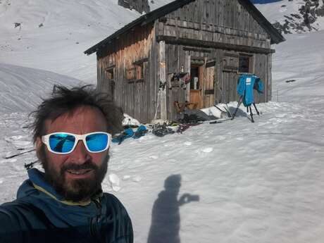Journée Raquettes avec fondue Suisse en chalet privé
