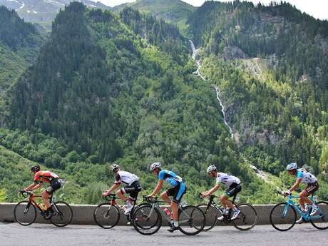 Au départ de Chambéry - Les Défis du Cyclogrimpeur