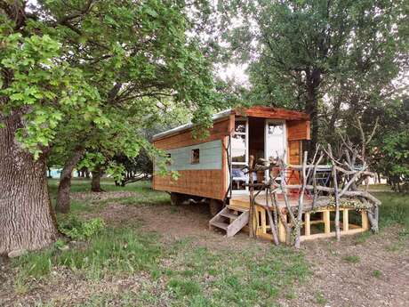 Hébergements insolites au Camping les Boudougnes