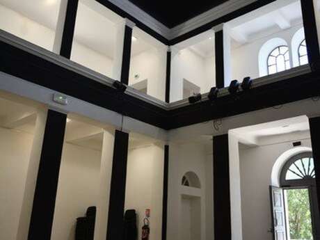 Exposition "Les Arts Présents"