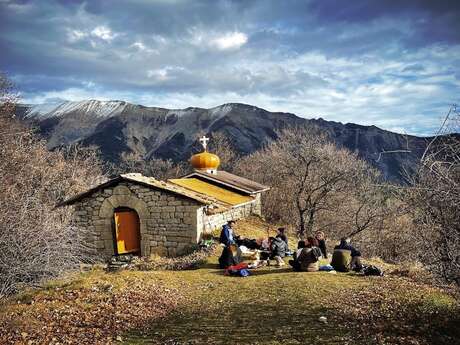 Vers les Refuges d'Art en Haute-Provence