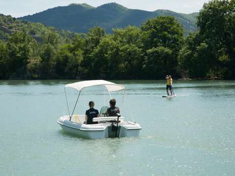 Balade en bateau électrique/pédalo avec Durance nautique