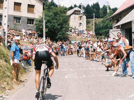 Cyclo - Etape mythique du Tour de France 1984 : Le contre-la-montre Les Echelles-La Ruchère