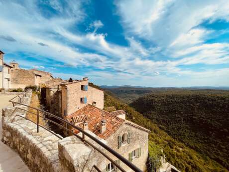 Depuis le point de vue à Saint-Cézaire-sur-Siagne