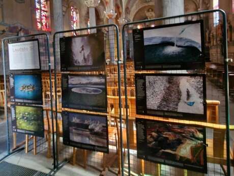 Exposition de photographies à l'église de Chalmazel