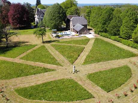 La Calèche - Dépendance du Château de la Calmette
