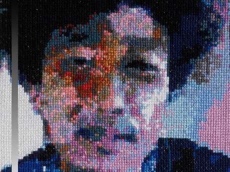 Exposition "Naître d'une rencontre, un voyage vers soi"