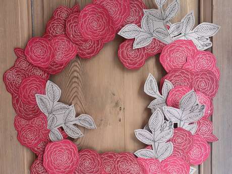 Le Cerisier Blanc : Atelier couronnes de fleurs en papier parfumées