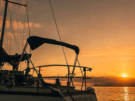 Izenah III - Sortie en voilier au coucher du soleil
