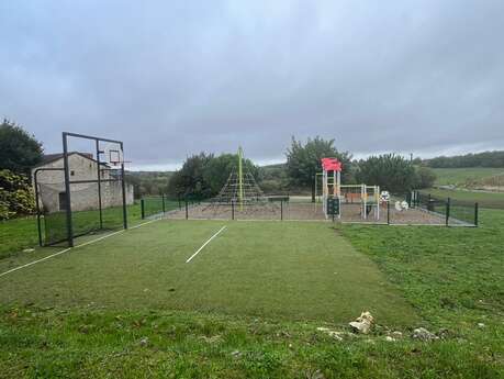 Aire de jeux de Saint Amans du Pech