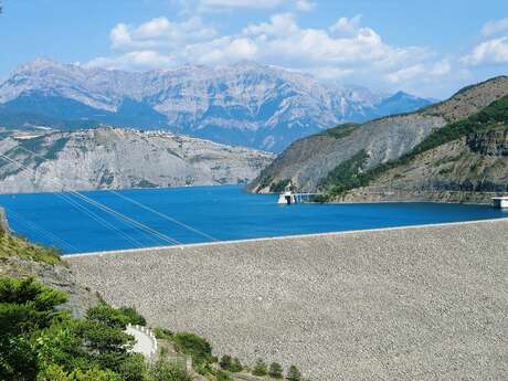 Conférence sur le barrage et le lac de Serre-Ponçon