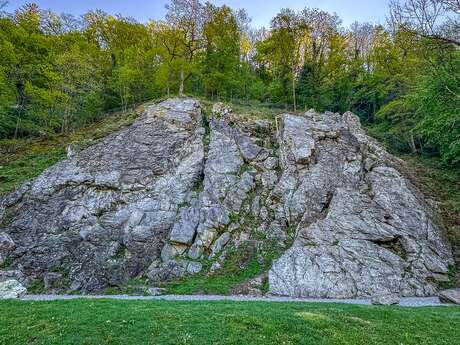 Falaise d'escalade du Parc Thermal - Secteur initiation
