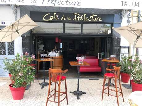 Le café de la Préfecture