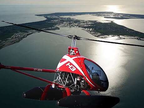 Sobrevuelo de la isla en helicóptero ultraligero