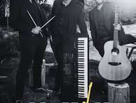 Concert du groupe Coverage au Moontain Hostel