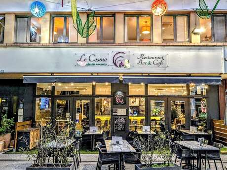 Le Cosmo