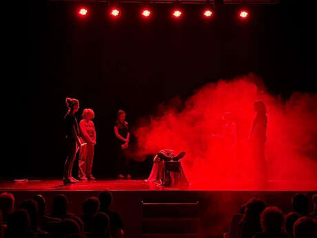 Spectacle de fin d'année de l'École Artistique de l'Ubaye - Théâtre